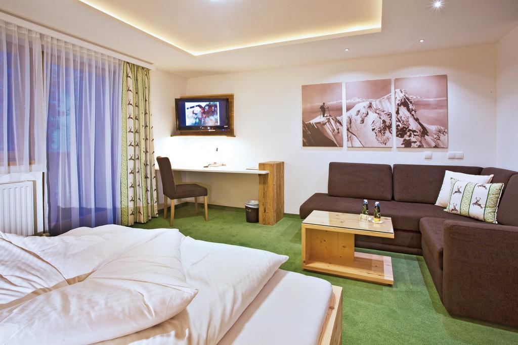 Landhotel Alpenhof Filzmoos Quarto foto